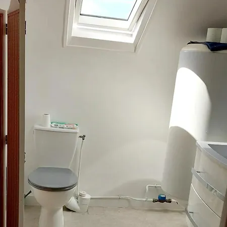 De 2 Chambres A A 400 M De La Avec Wifi